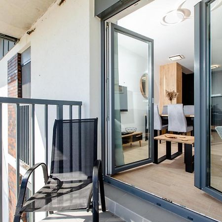 Apartament Grafitowy By Major Domus Club Dziwnów Екстериор снимка